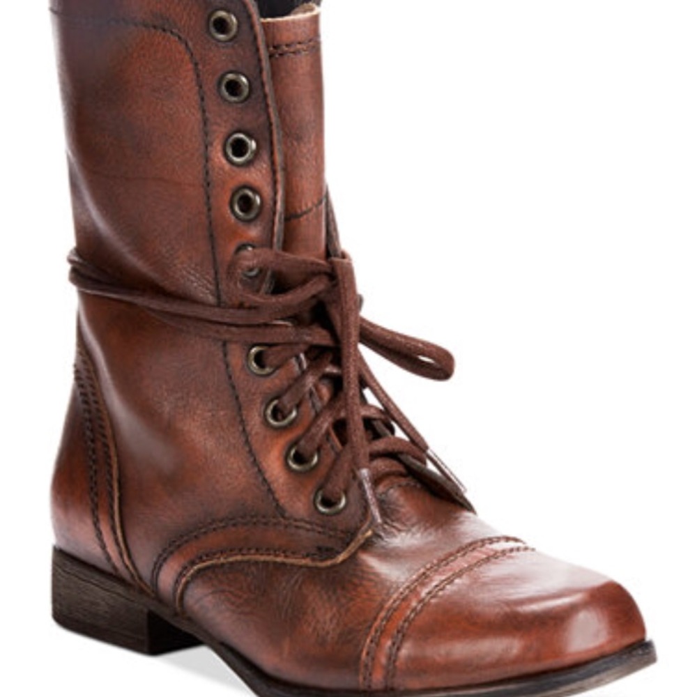 STEVE MADDEN LEATHER COMBAT BOOTS